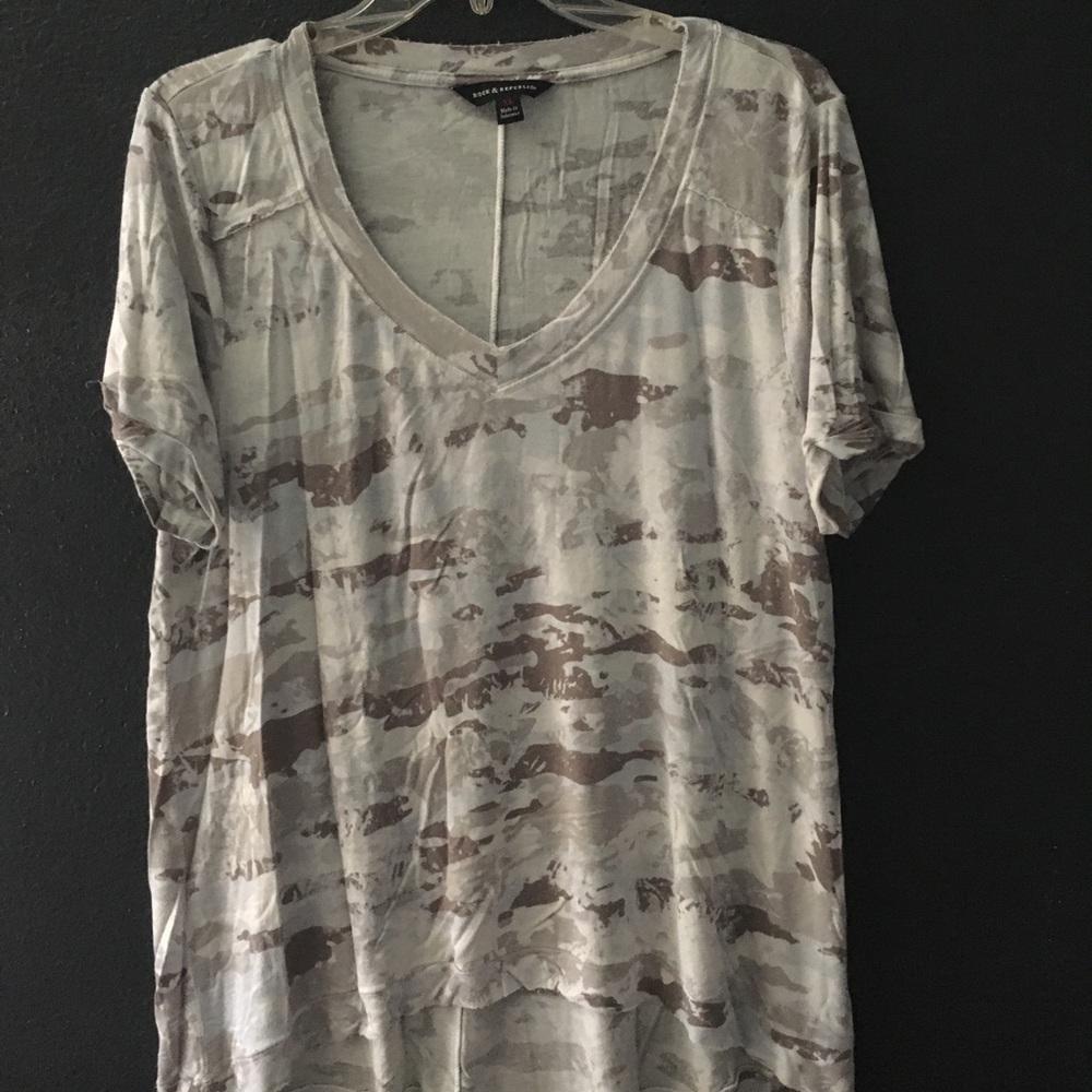 Rock and Republic, camo tshirt